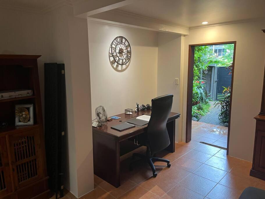 Edge Hill Oasis, In Leafy Whitfield. 빌라 외부 사진